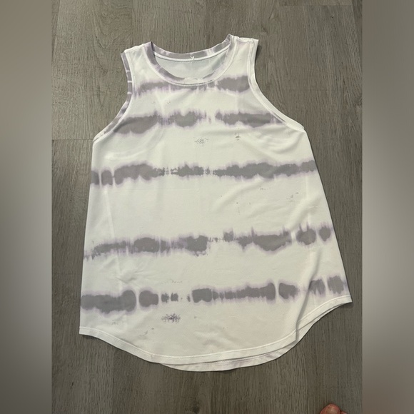 Tank - Picture 2 of 3